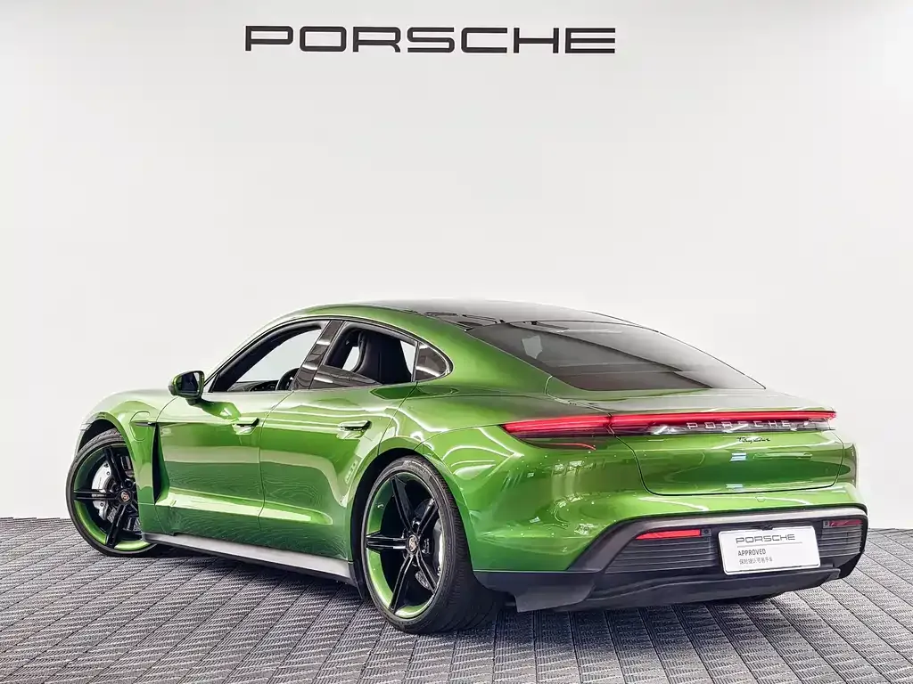 Porsche Taycan — фото 5