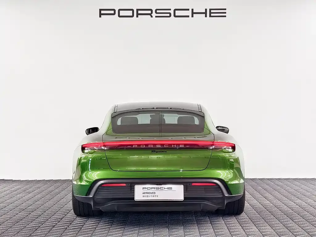 Porsche Taycan — фото 10