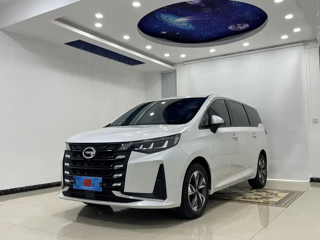 GAC Motor Trumpchi M6 — фото 1