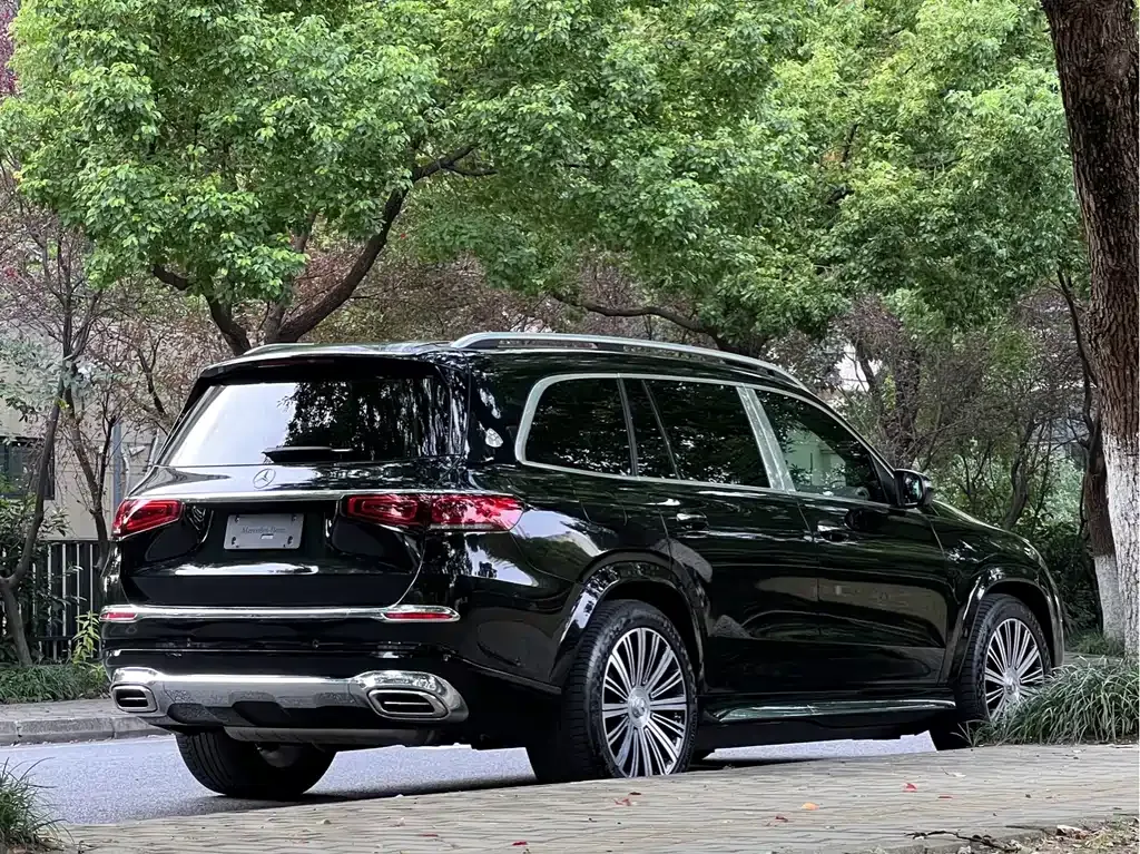 Mercedes-Benz GLS — фото 9