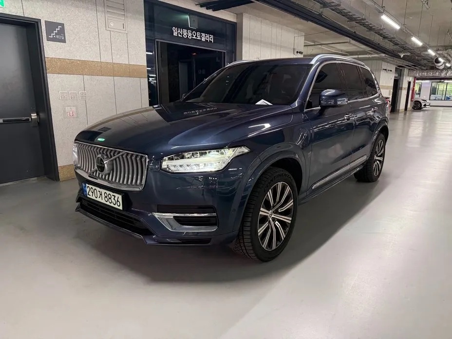Volvo XC90 — фото 1