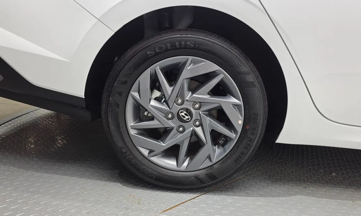Hyundai AVANTE — фото 10