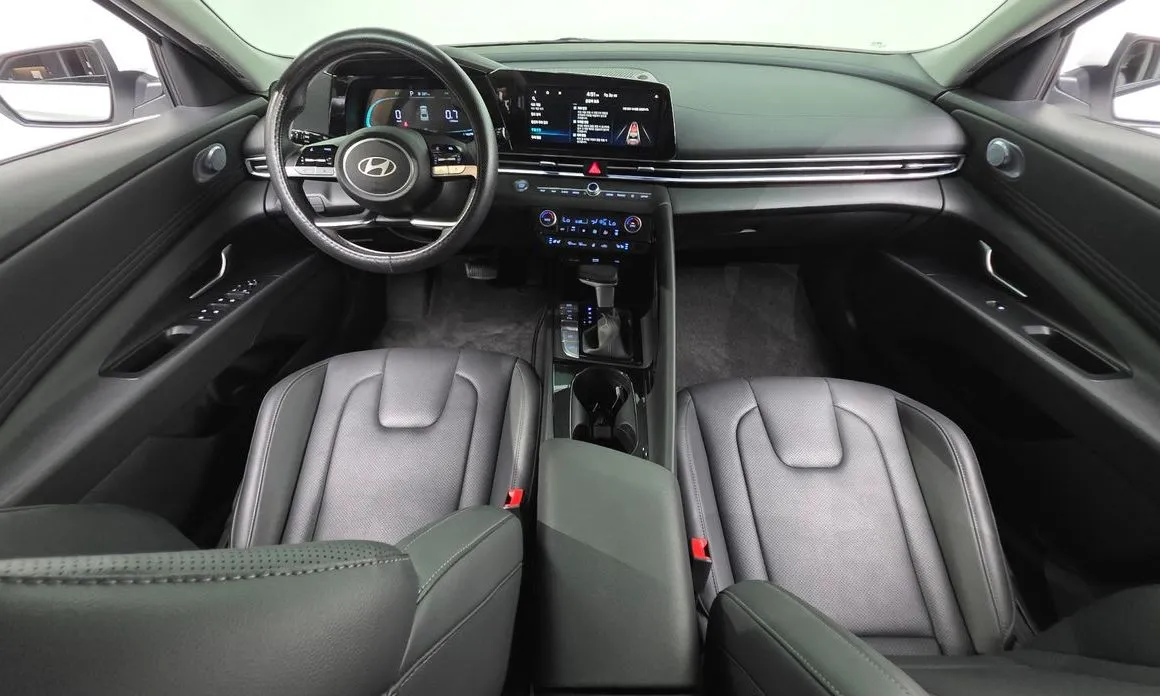 Hyundai AVANTE — фото 4