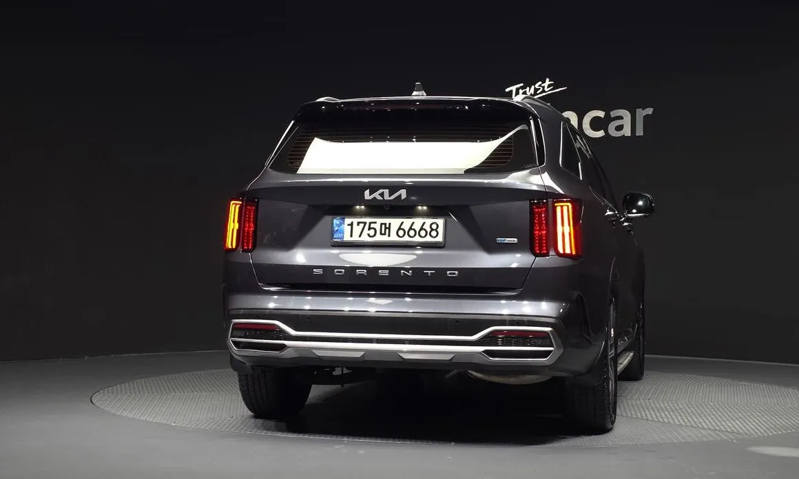 Kia Sorento — фото 3