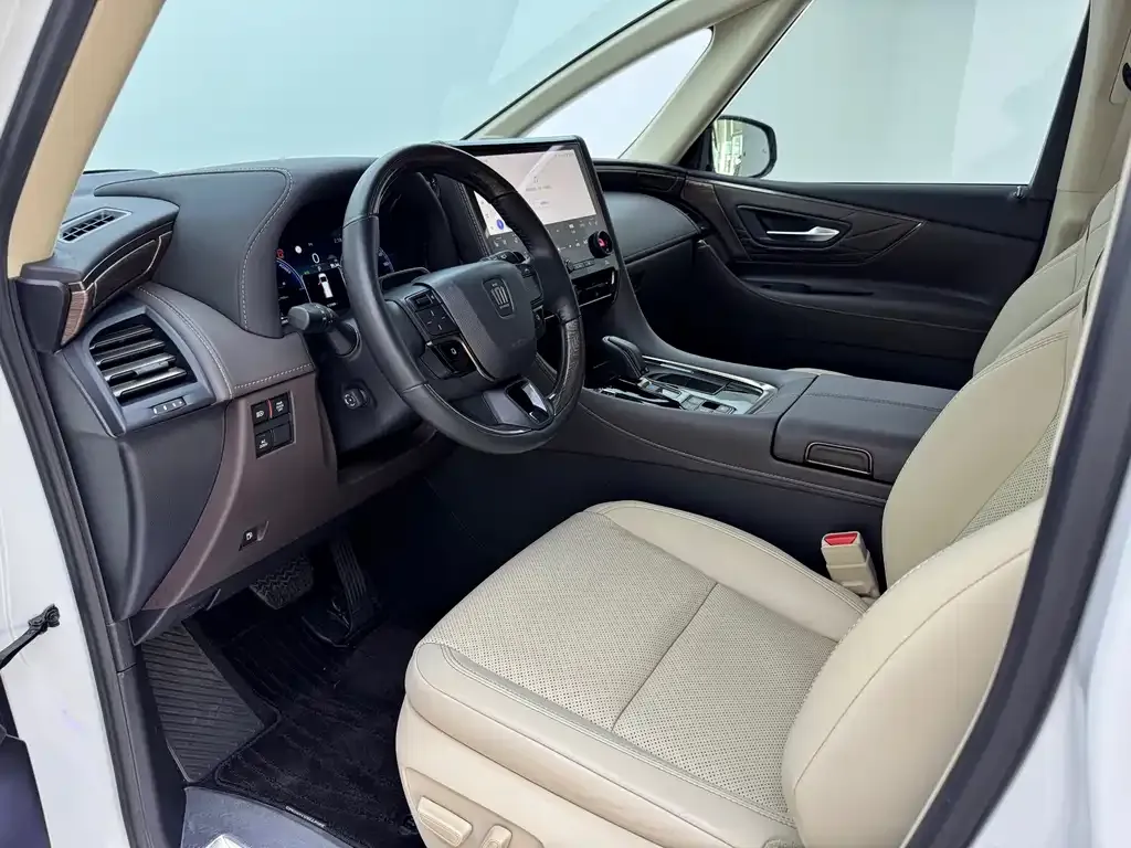 Toyota Vellfire — фото 7