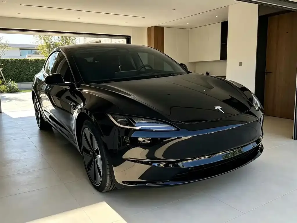 Tesla Model 3 — фото 9
