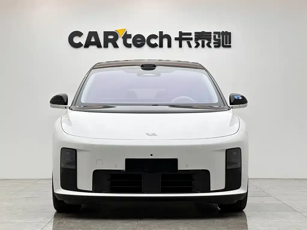 Li Auto Li i8 — фото 3