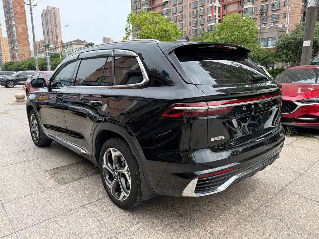 Geely Xingyue L — фото 8