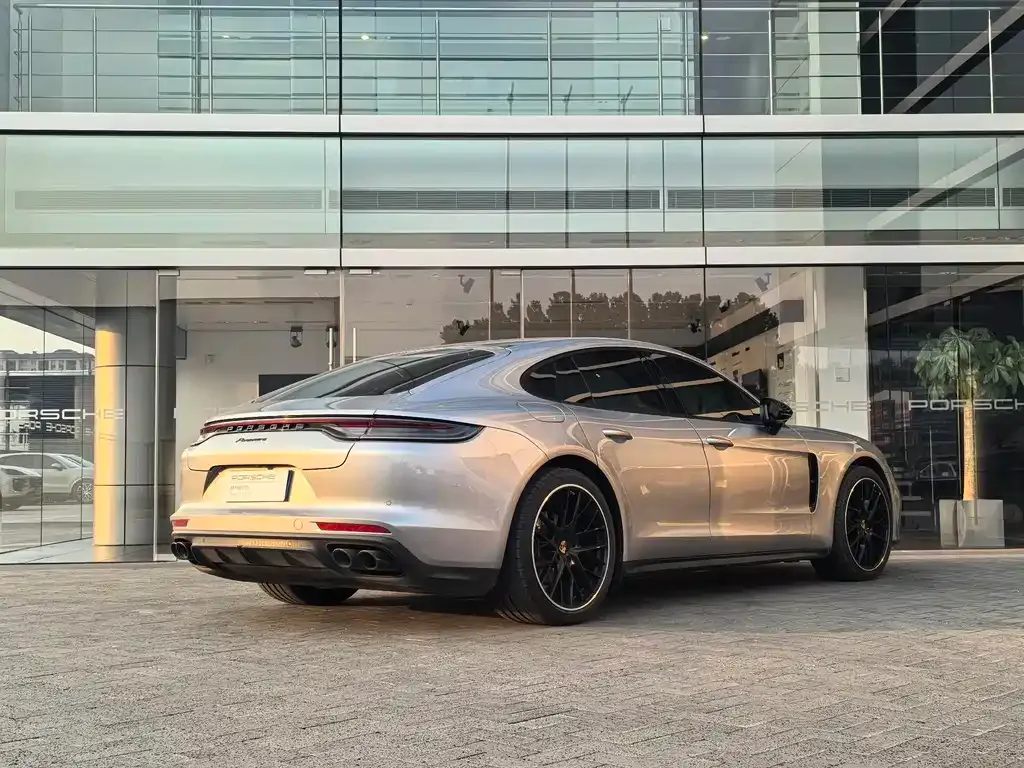 Porsche Panamera — фото 2