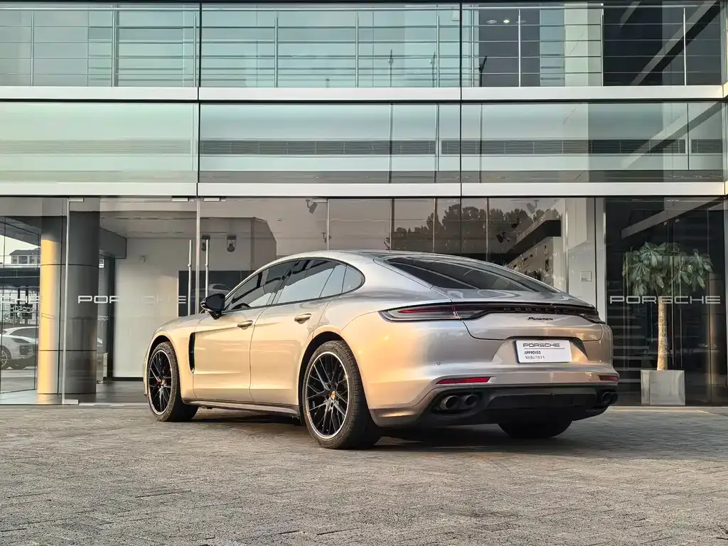 Porsche Panamera — фото 6