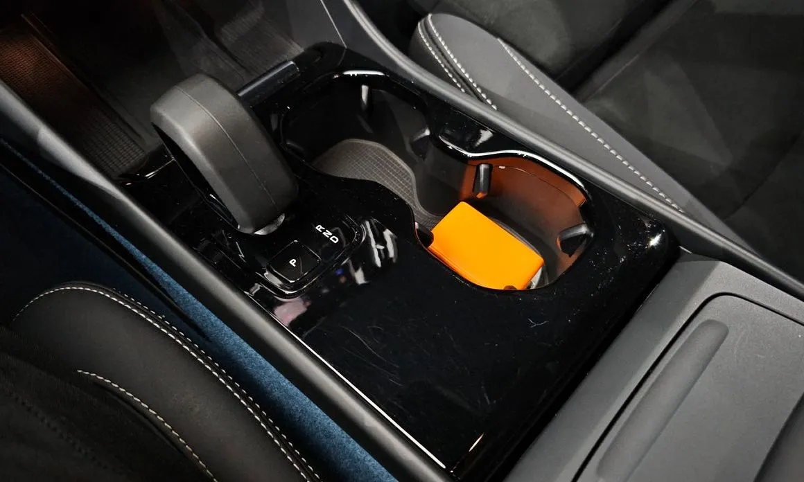 Volvo C40 — фото 4