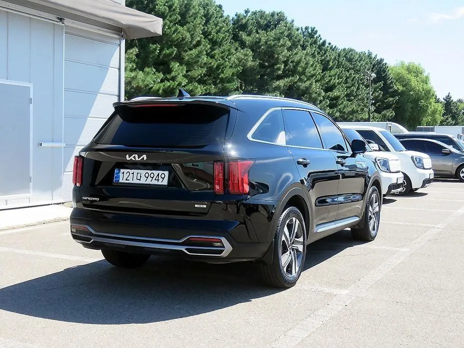 Kia Sorento — фото 10
