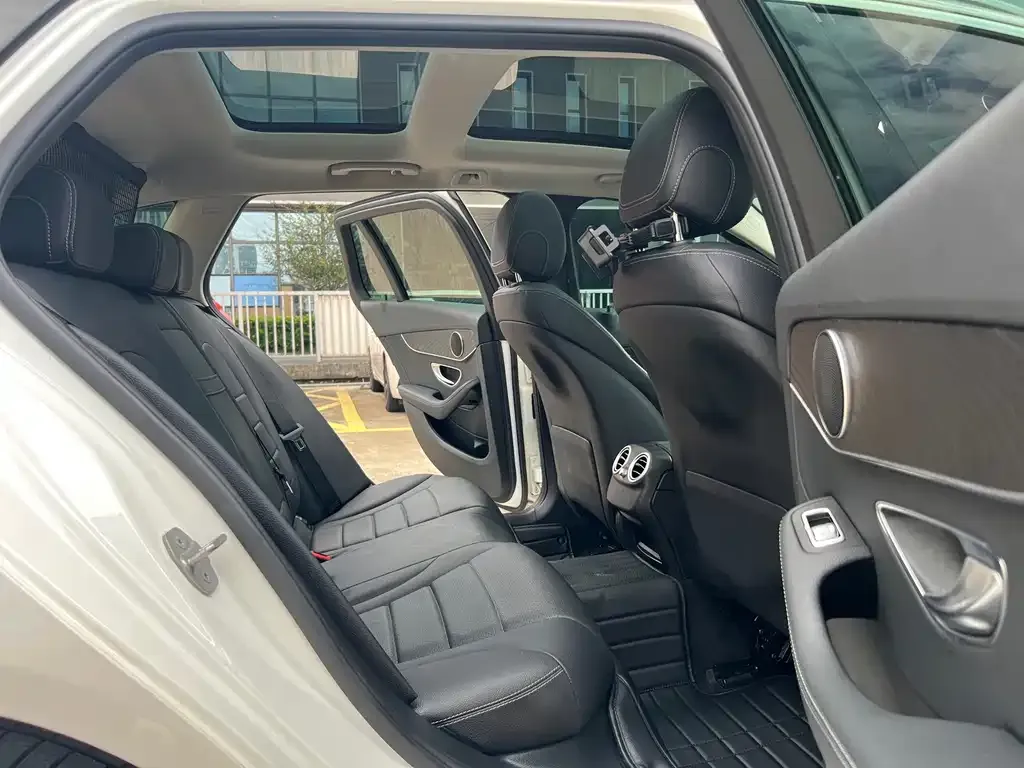 Mercedes-Benz C-Class (Import) — фото 4
