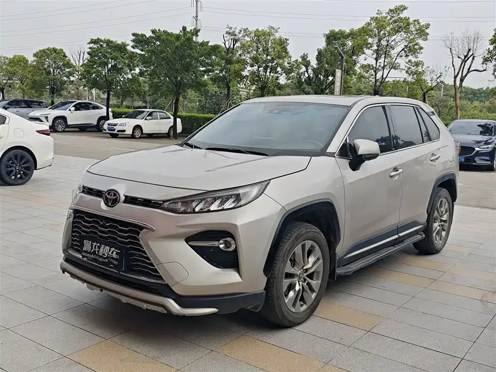 Toyota Wildlander — фото 1