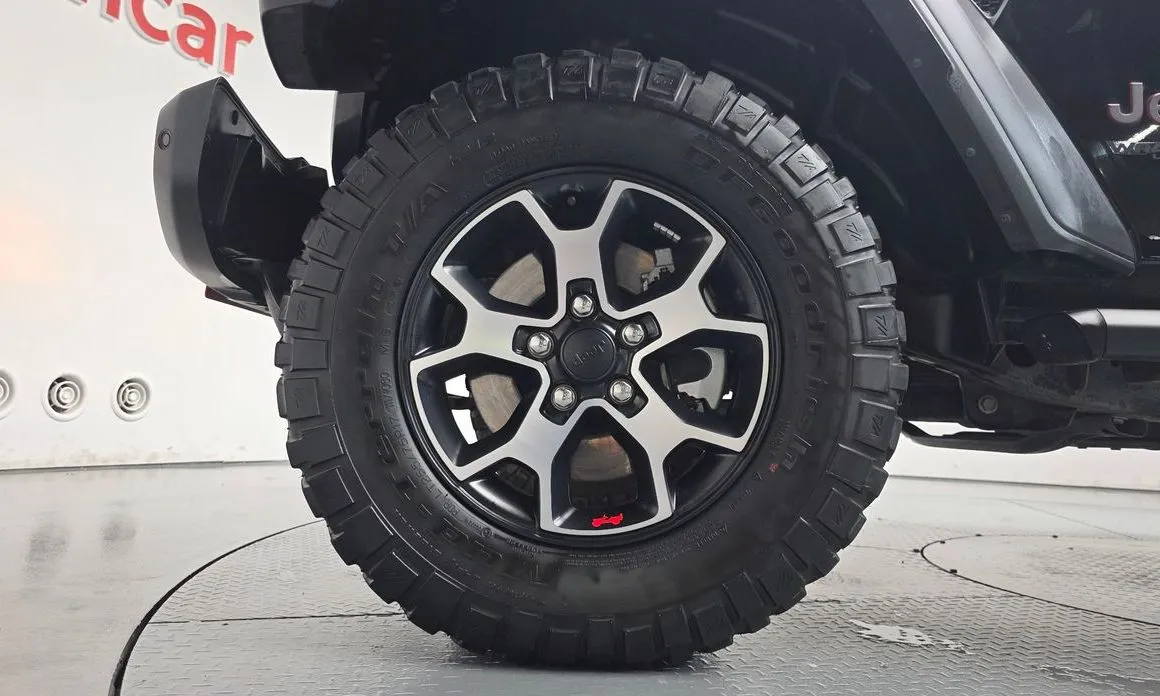 Jeep Wrangler — фото 10