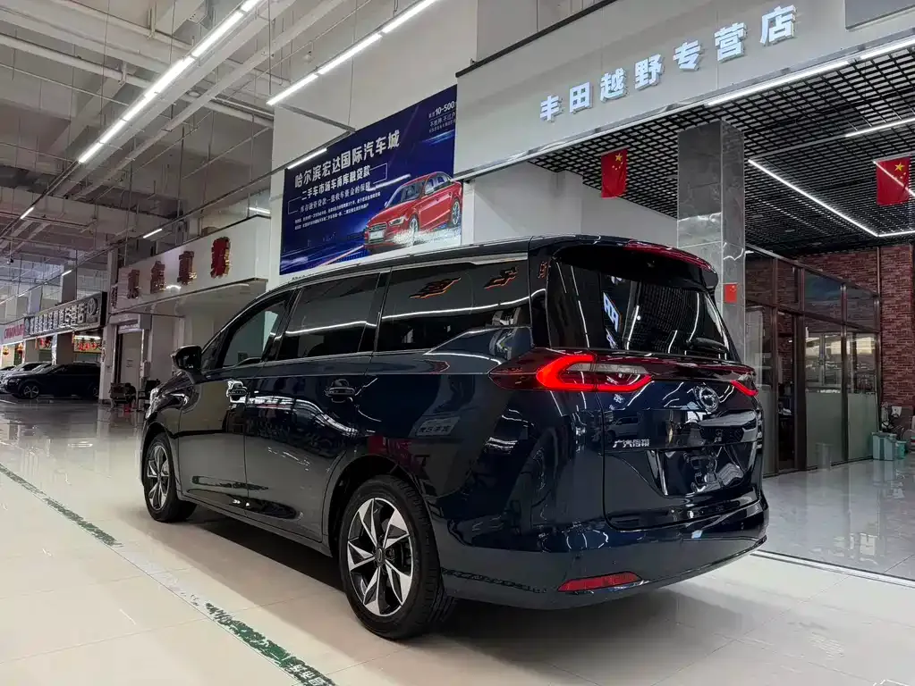 GAC Motor Trumpchi M6 — фото 7