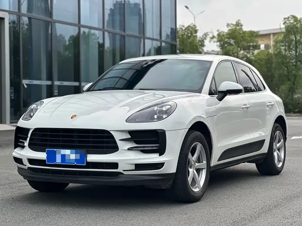Porsche Macan — фото 1