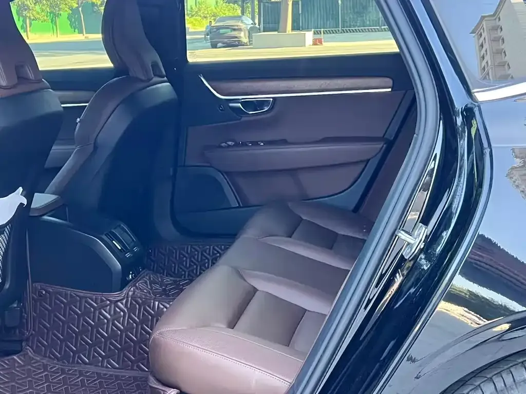 Volvo S90 — фото 6