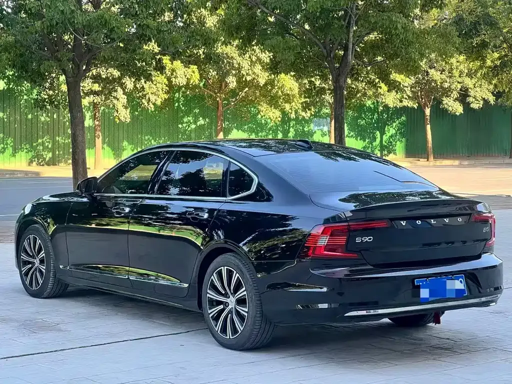 Volvo S90 — фото 7