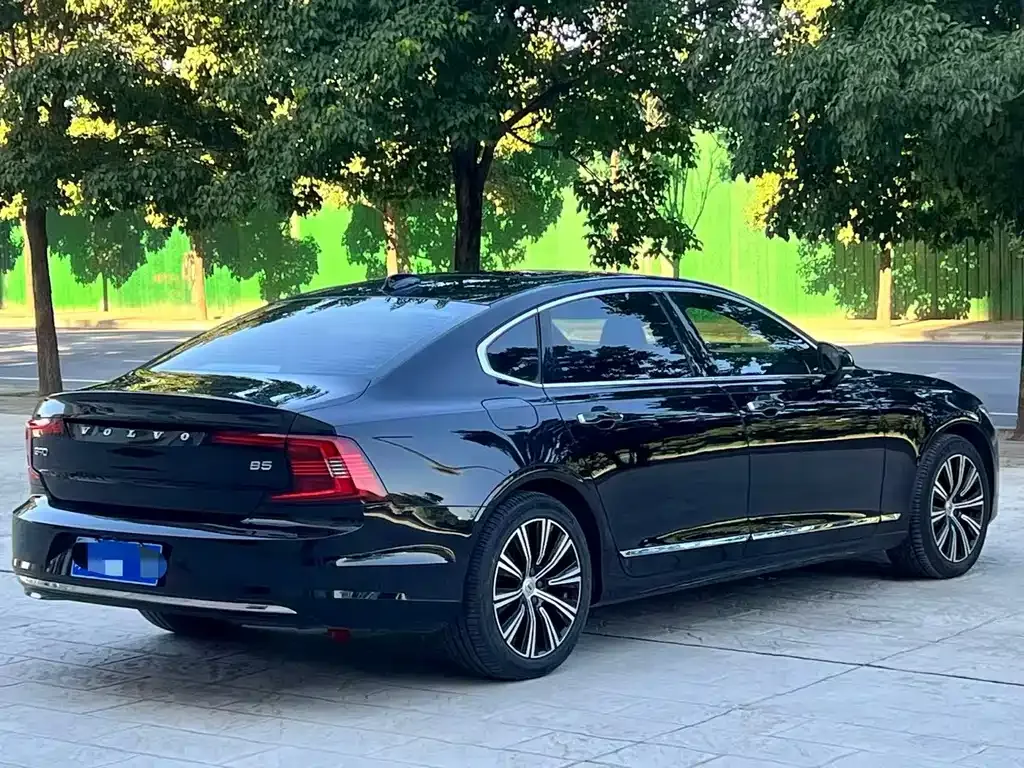 Volvo S90 — фото 9
