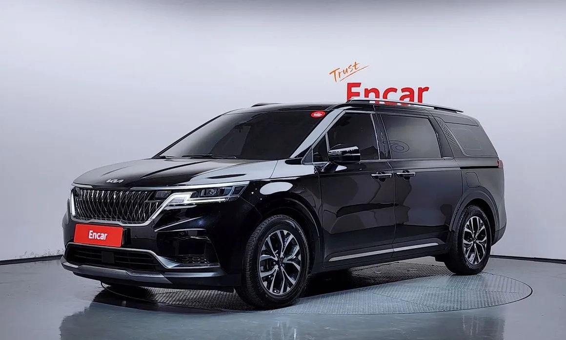 Kia Carnival — фото 1