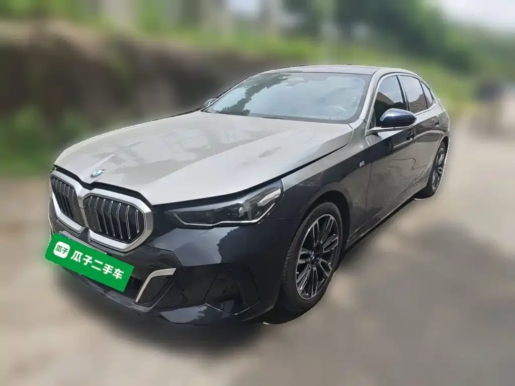 BMW 5 Series — фото 3