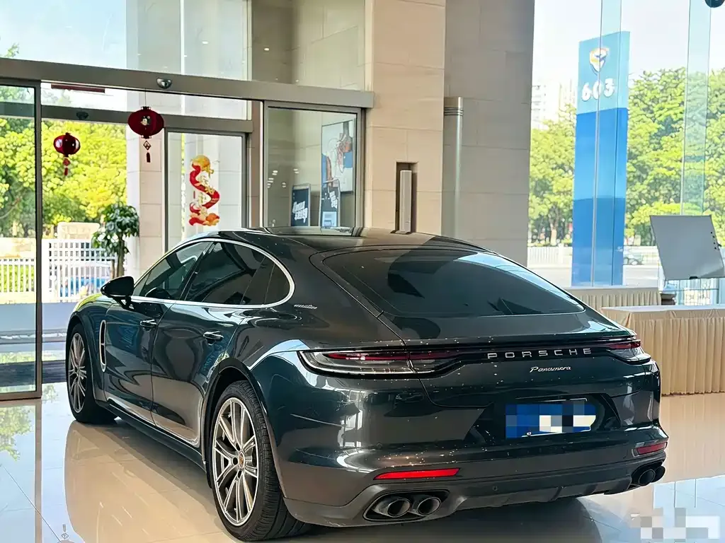 Porsche Panamera — фото 10