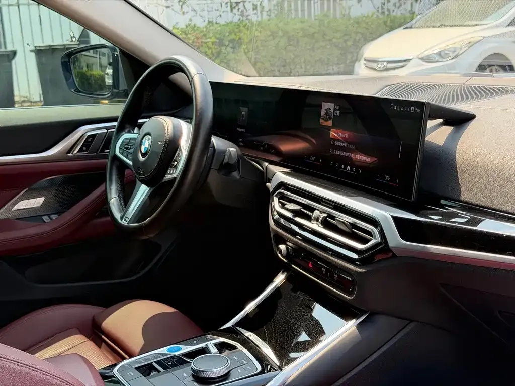 BMW i4 — фото 4