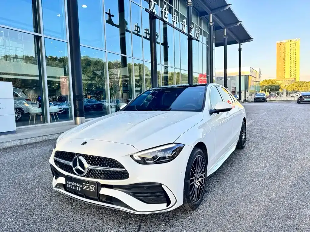 Mercedes-Benz C-Class — фото 1