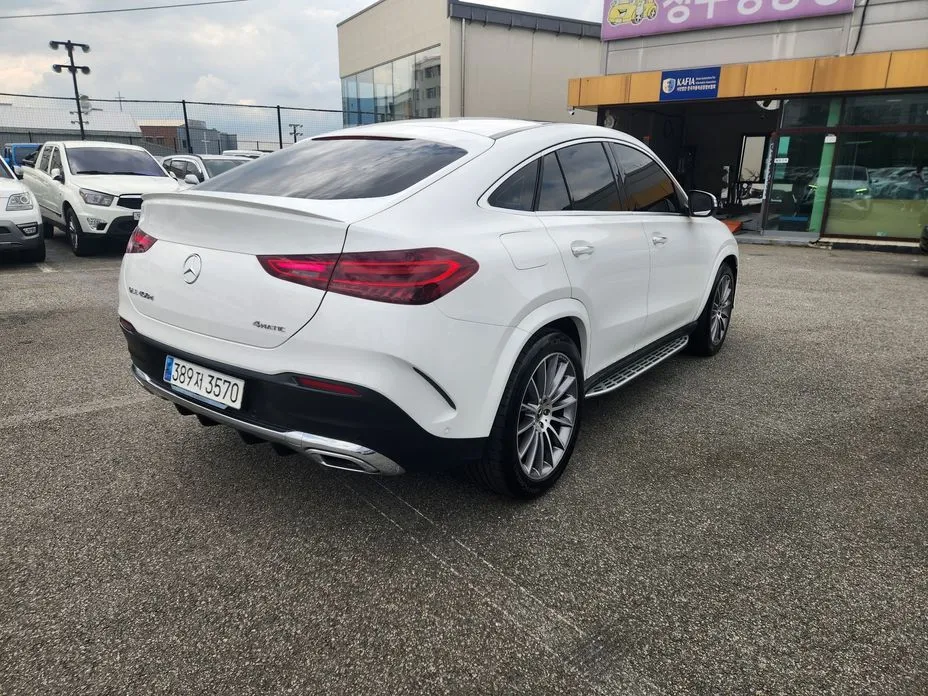Mercedes-Benz GLE-Class — фото 6