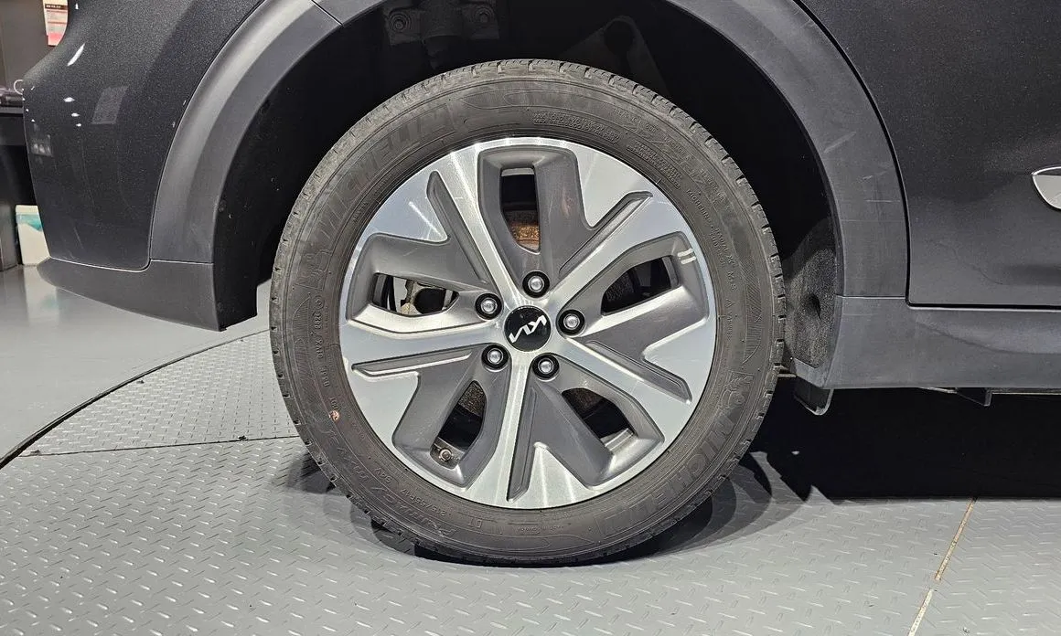 Kia Niro — фото 10