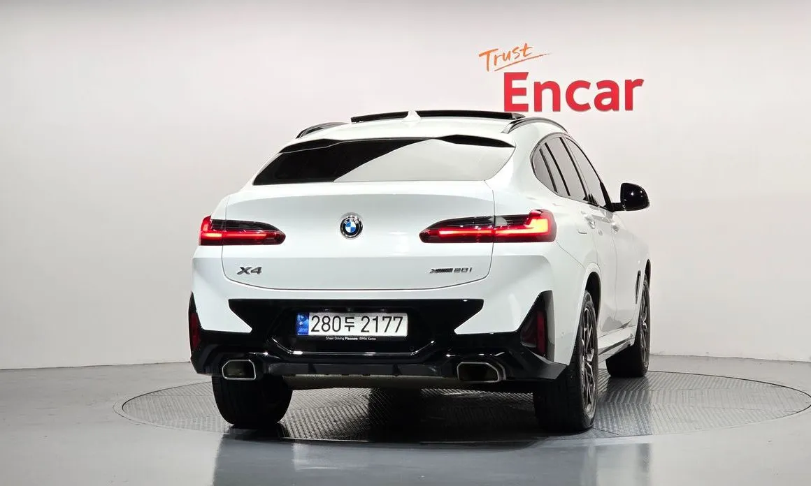 BMW X4 — фото 4