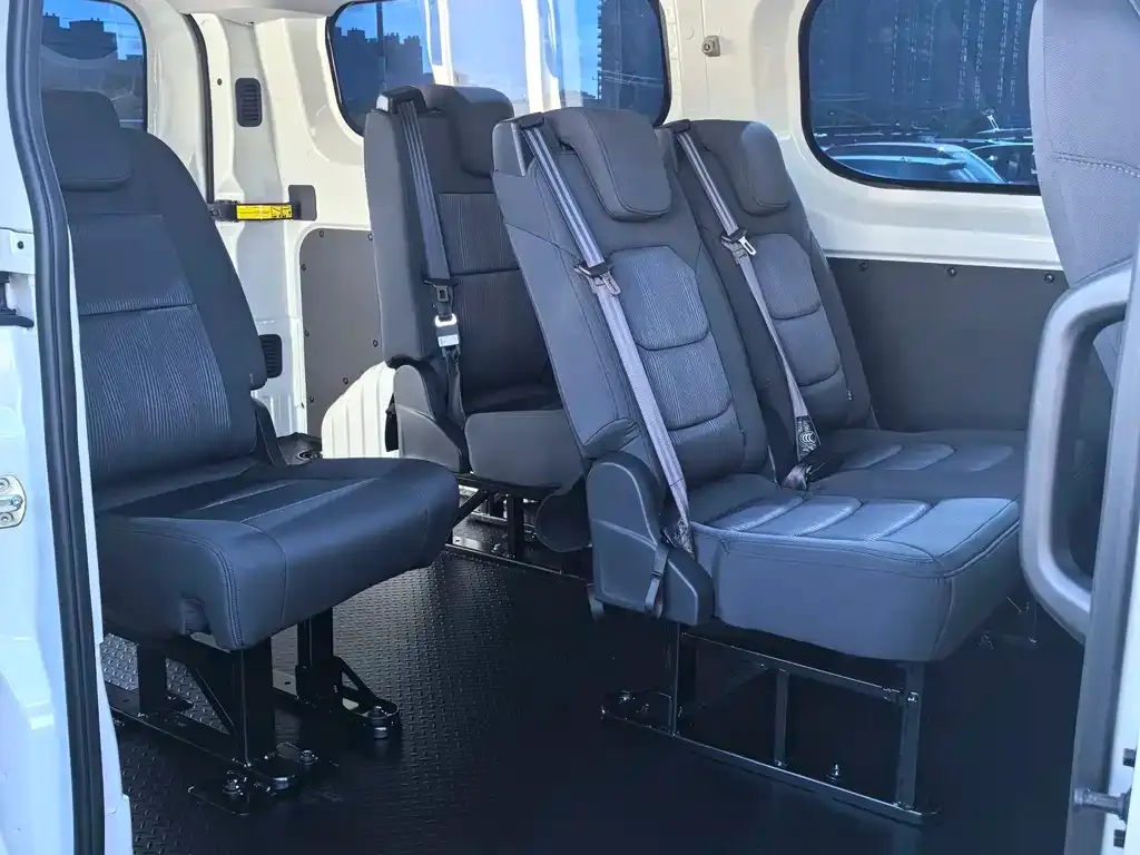 IVECO Juxing — фото 5