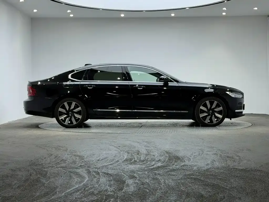 Volvo S90 PHEV — фото 9