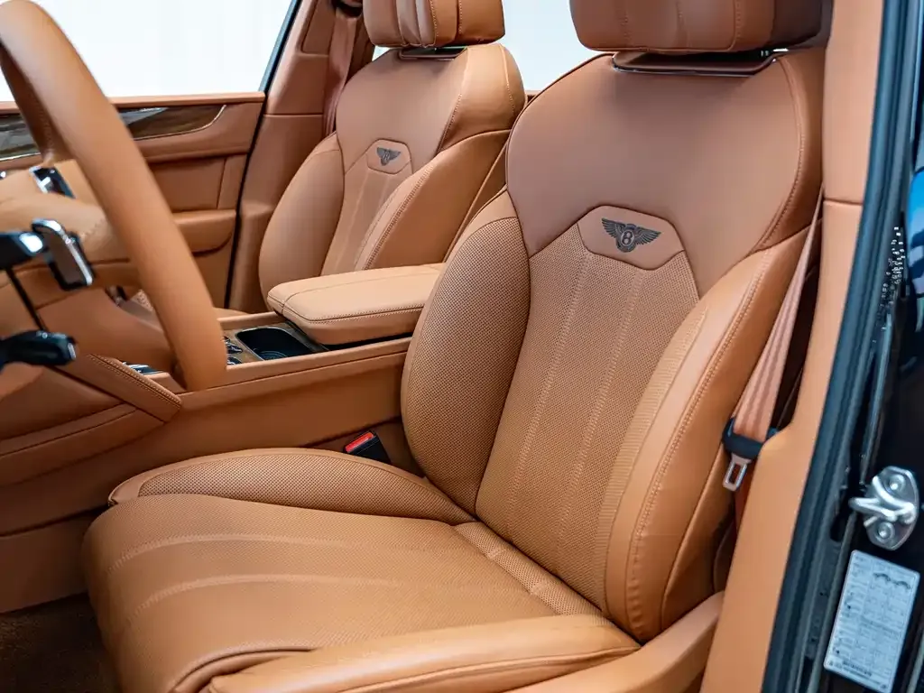 Bentley Bentayga — фото 2