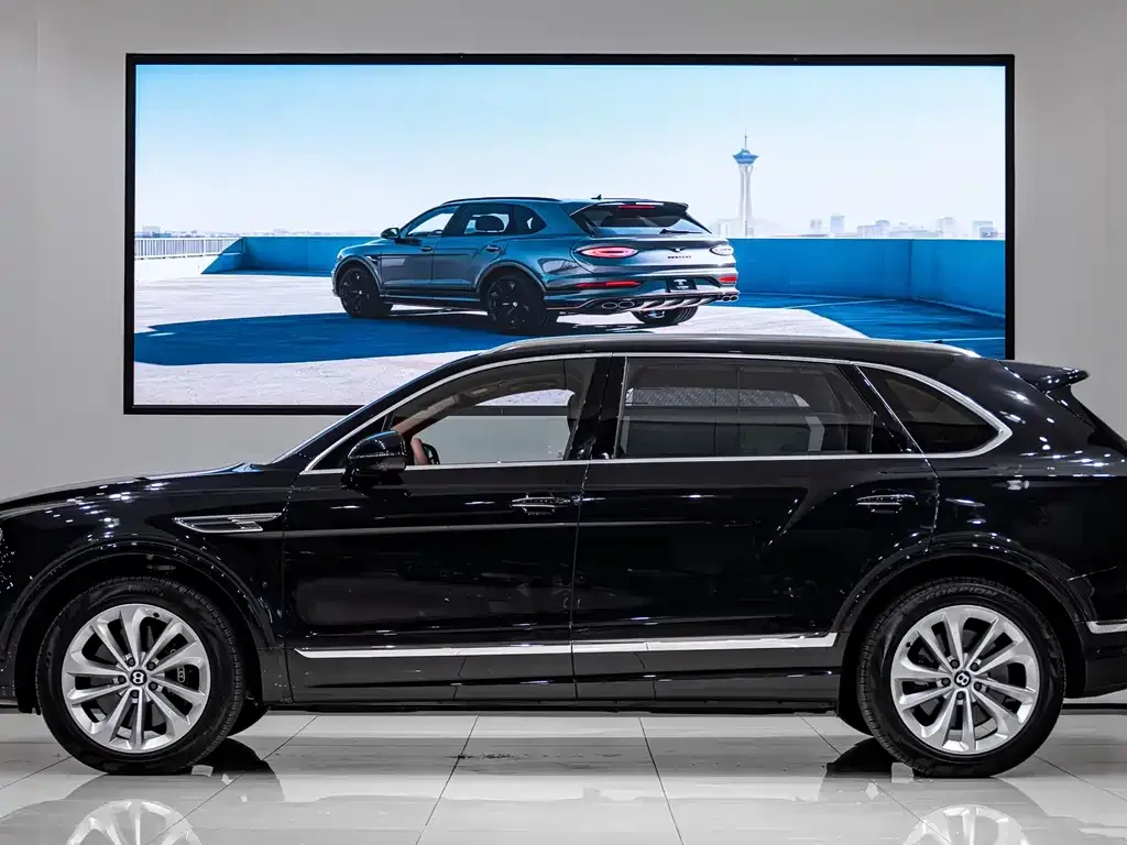 Bentley Bentayga — фото 10