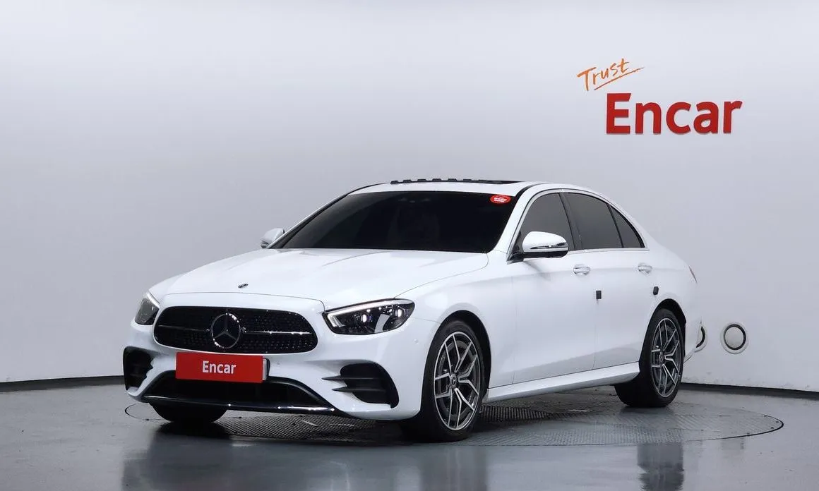 Mercedes-Benz E-Class — фото 1