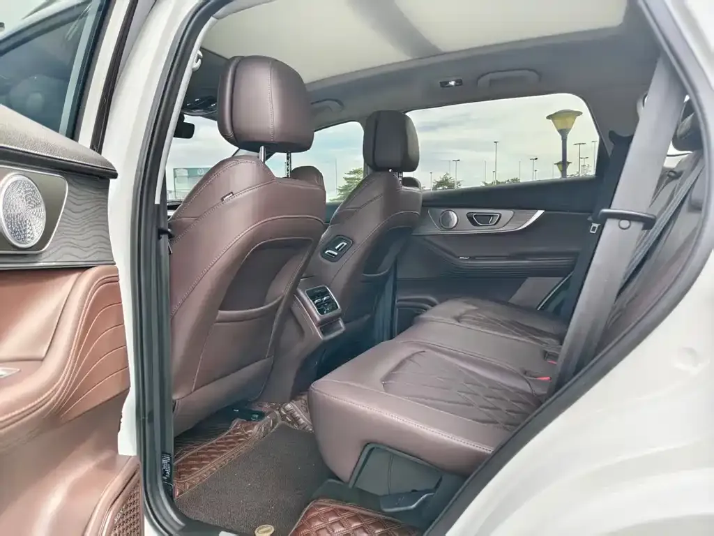 Chery Tiggo 8 PRO — фото 2