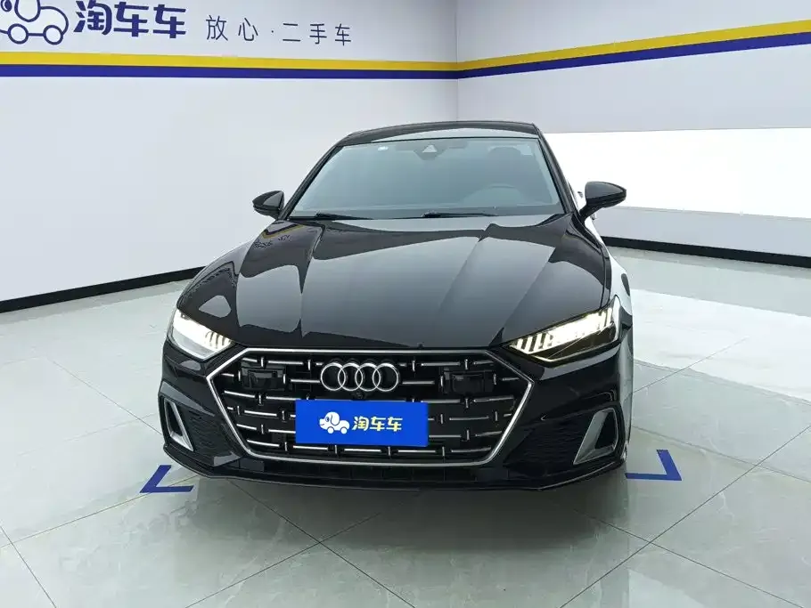 Audi A7L — фото 2