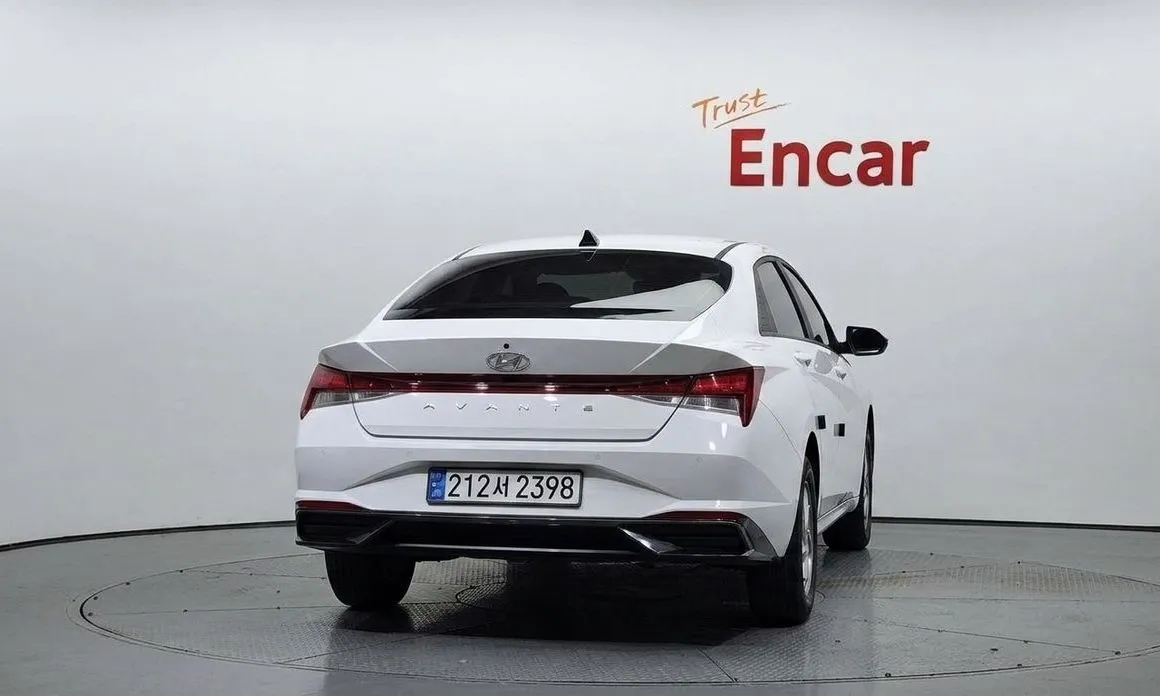 Hyundai AVANTE — фото 2