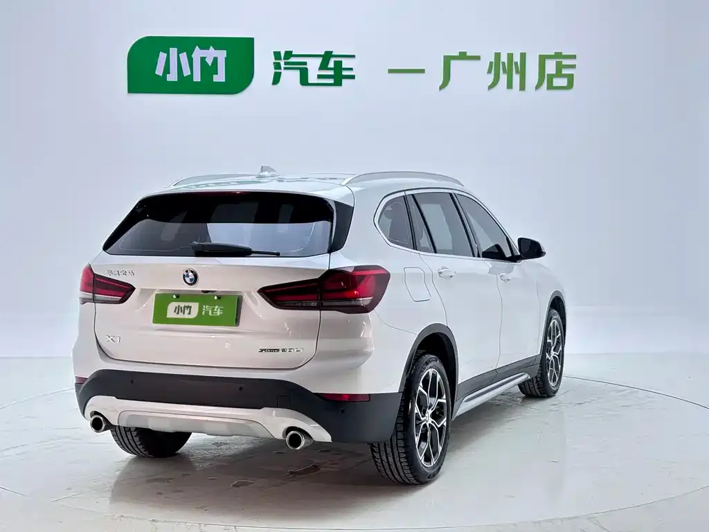 BMW X1 — фото 10