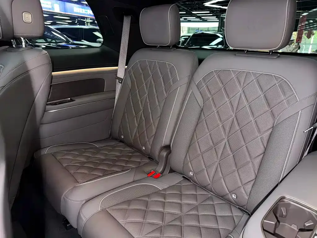 NIO ES8 — фото 9