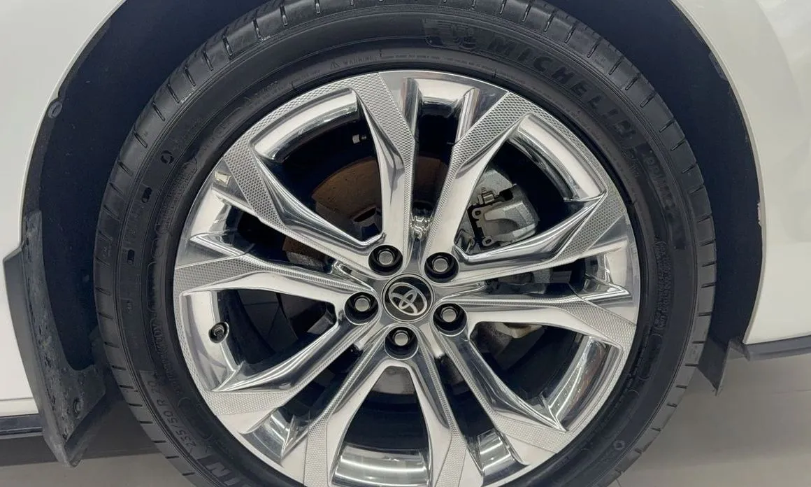 Toyota Sienna — фото 10