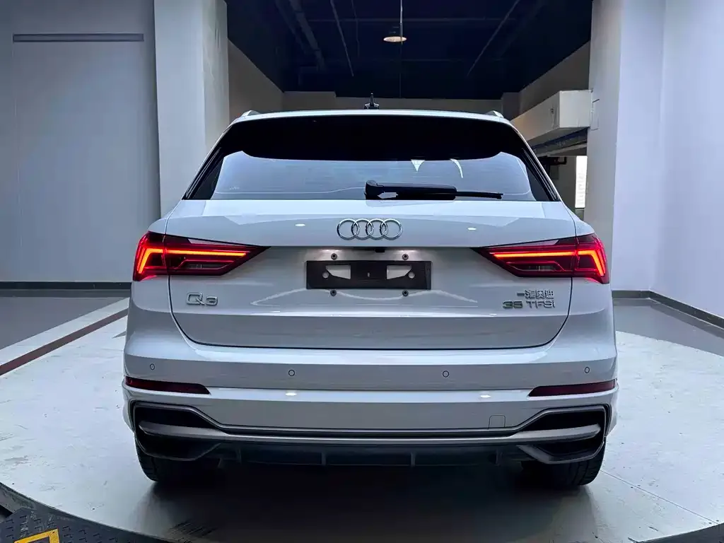 Audi Q3 — фото 8