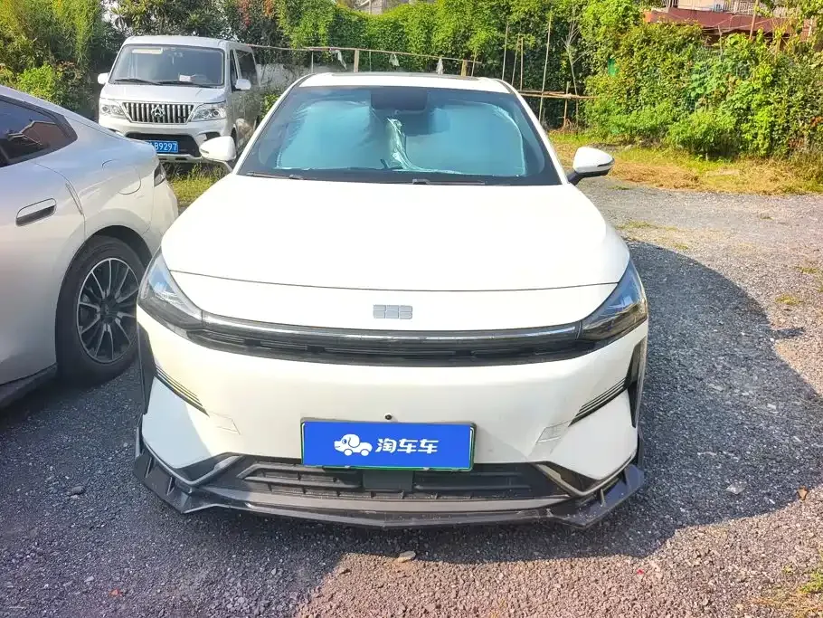 Geely Galaxy L6 — фото 10