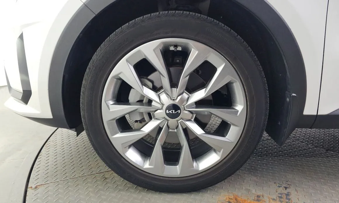 Kia Sorento — фото 7