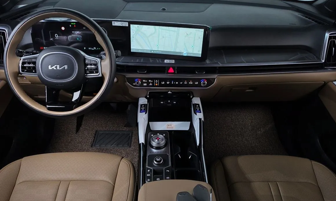 Kia Sorento — фото 8