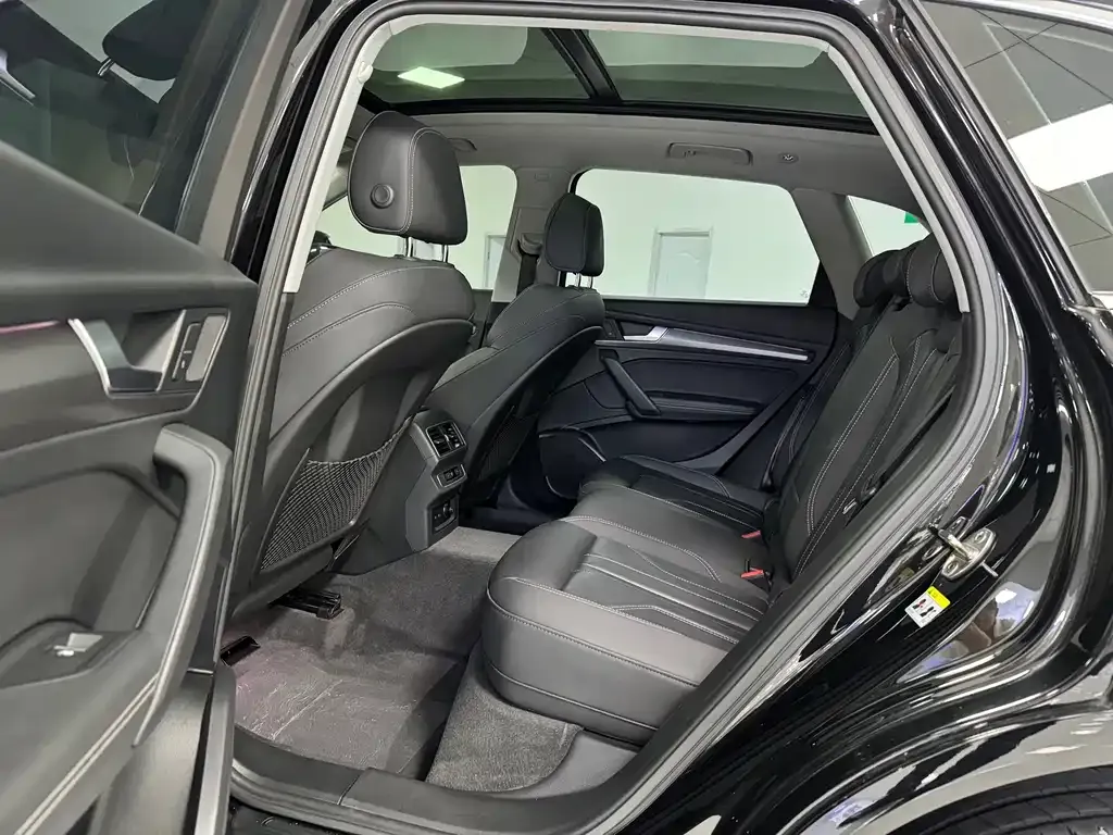 Audi Q5L — фото 2