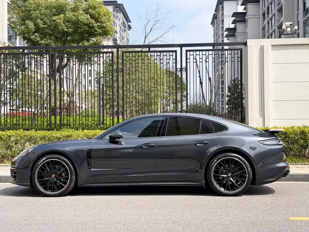 Porsche Panamera — фото 10