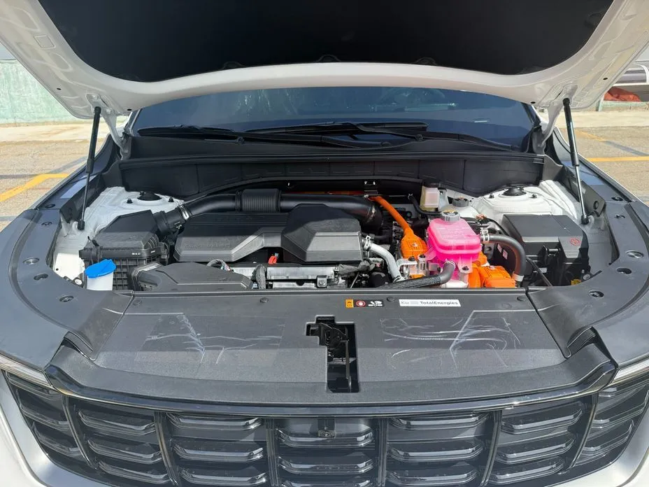 Kia Sorento — фото 4